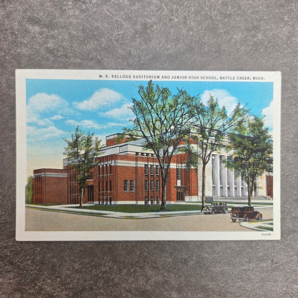 Vintage WK Kellogg Auditorium Junior High School Battle Creek Michigan Postcard